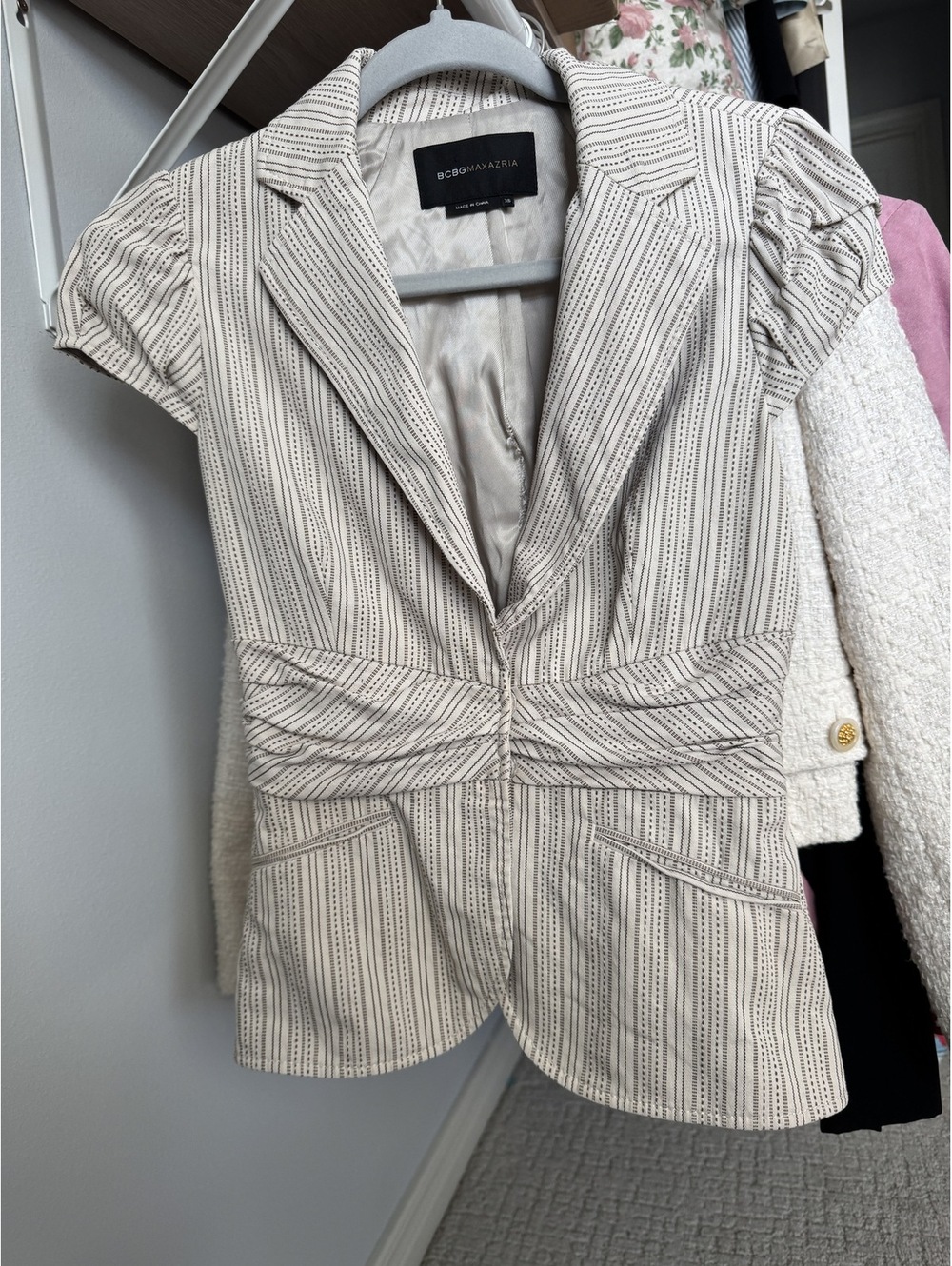 BCBG Vintage short sleeve blazer